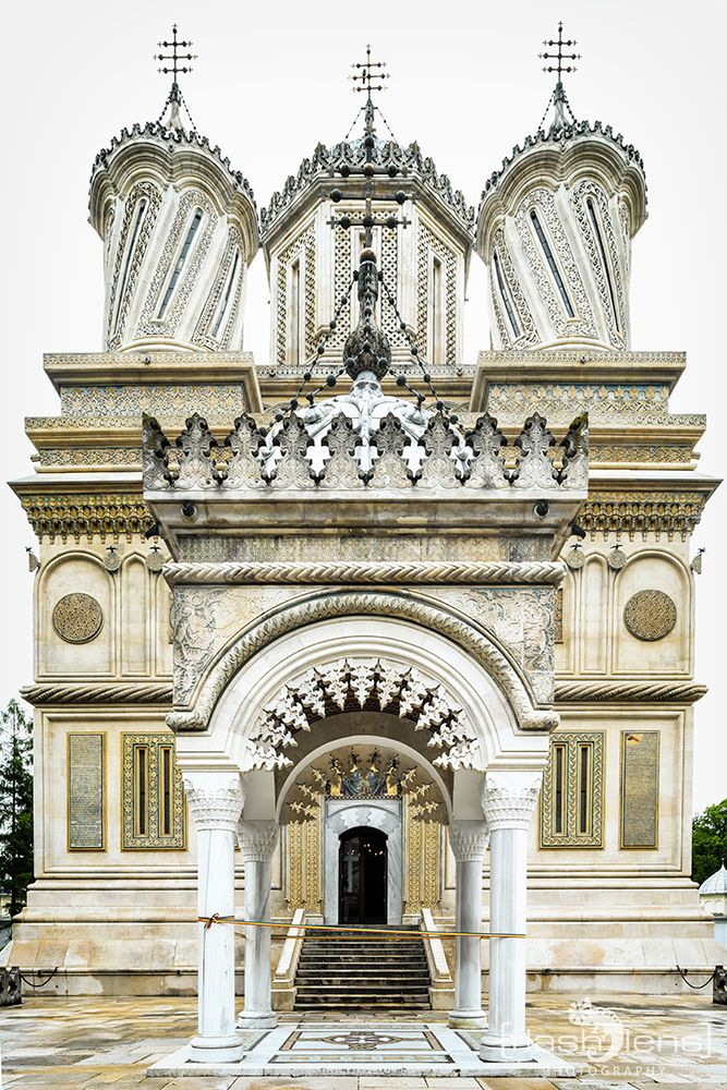 30 Curtea de Arges 003