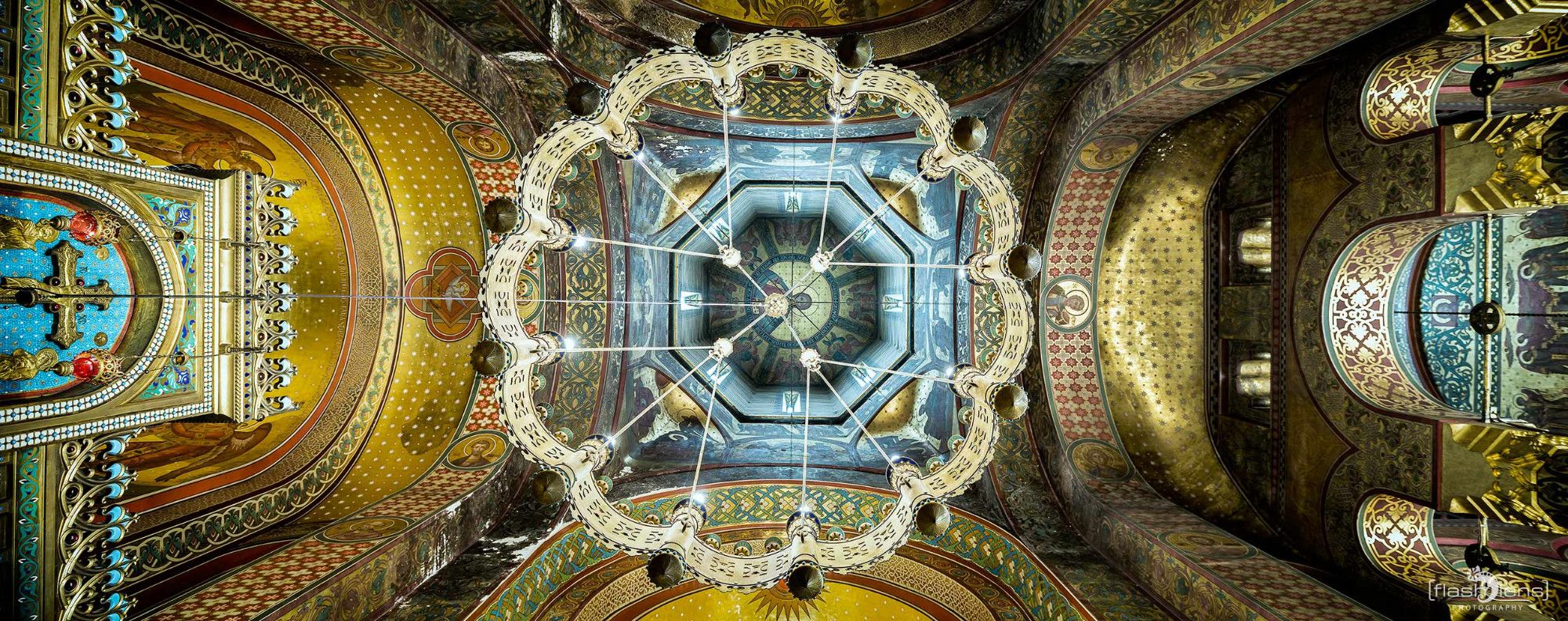 30 Curtea de Arges 011