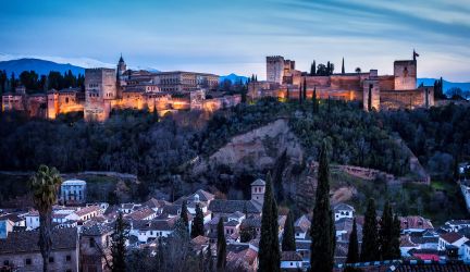Spanien