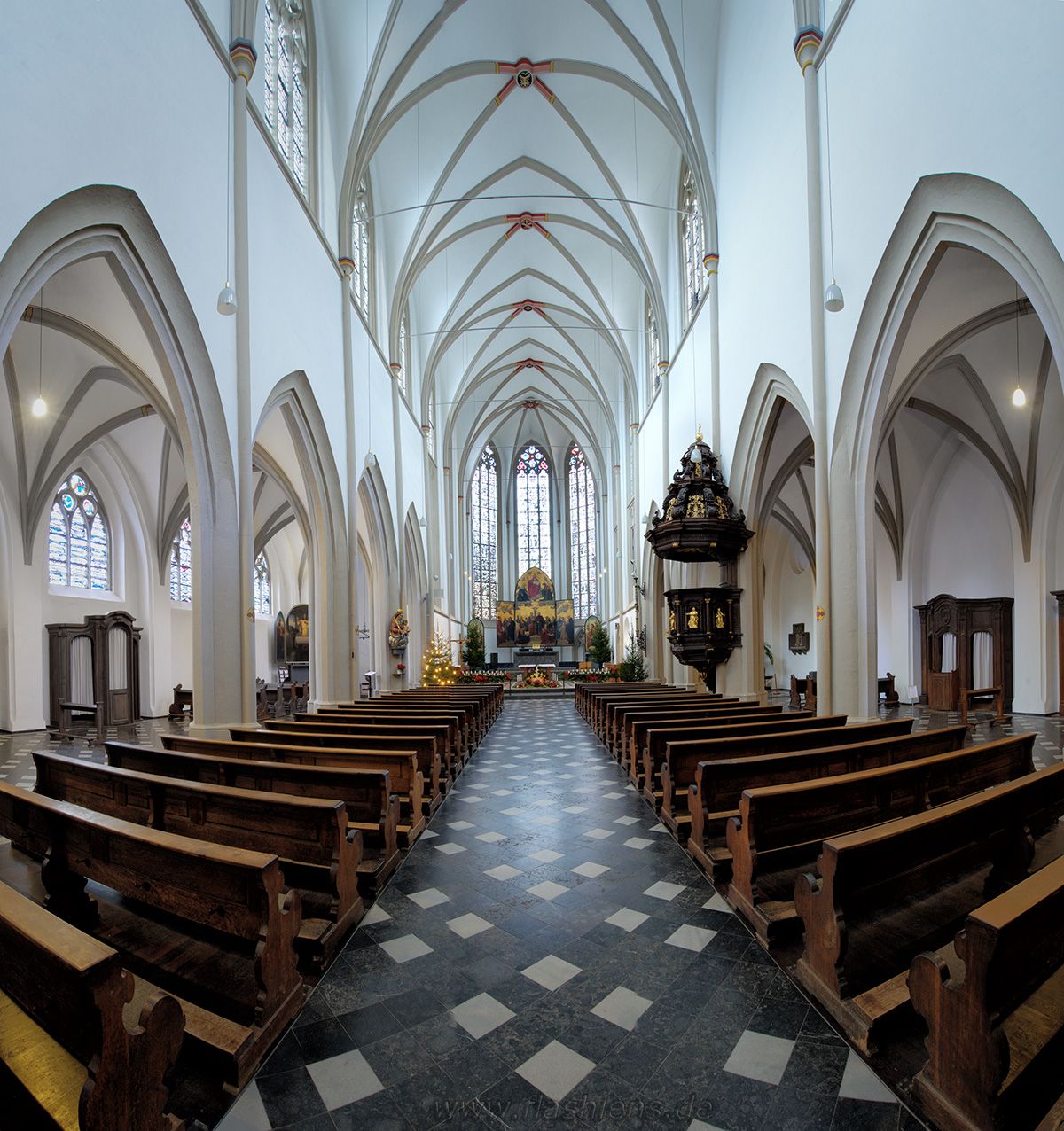St. Remigius  Bonn 007