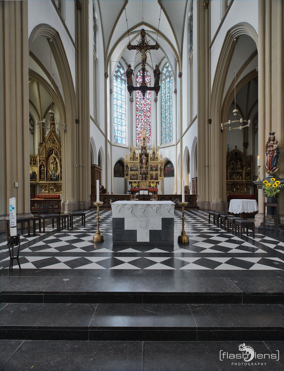 Stiftskirche Bonn 004 1 TS