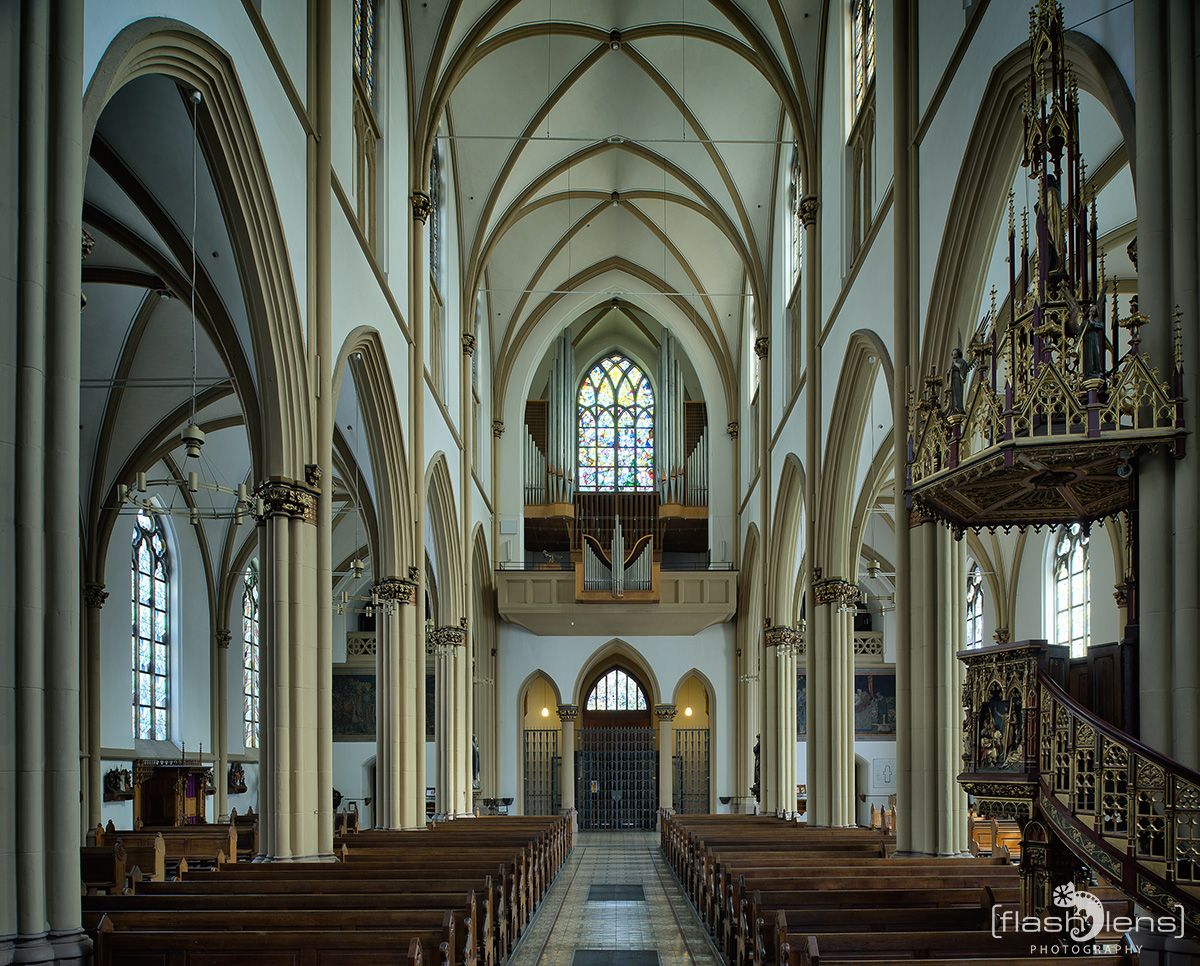 Stiftskirche Bonn 011 TS