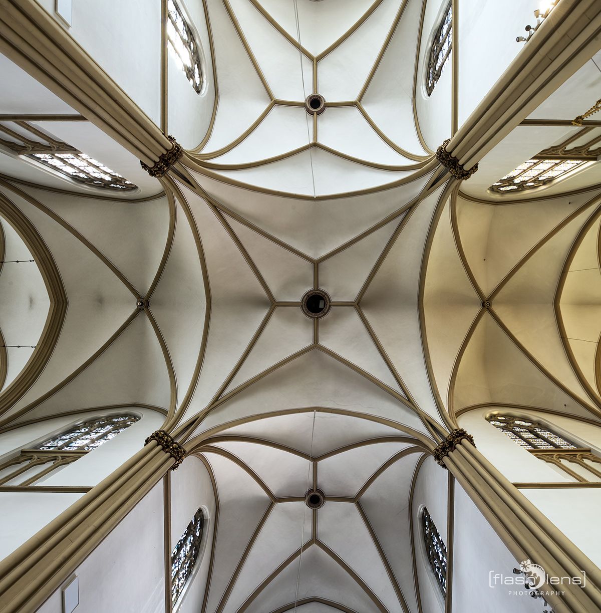 Stiftskirche Bonn 012 TS