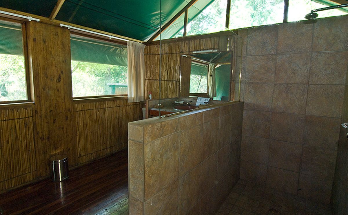 12 xugano lodge