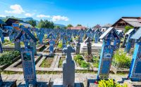 03 froehlicher friedhof